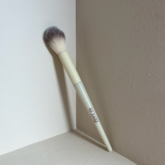 Tapered Blush Brush